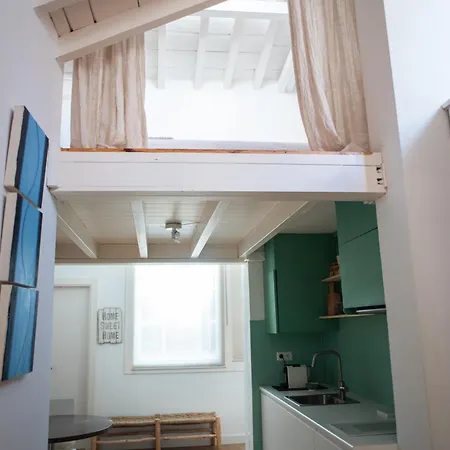 Cozy & Quiet Apartment In The Center Málaga Buitenkant foto