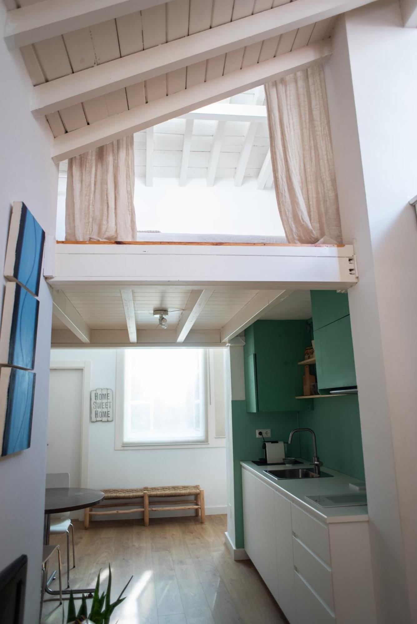 Cozy & Quiet In The Center Appartement